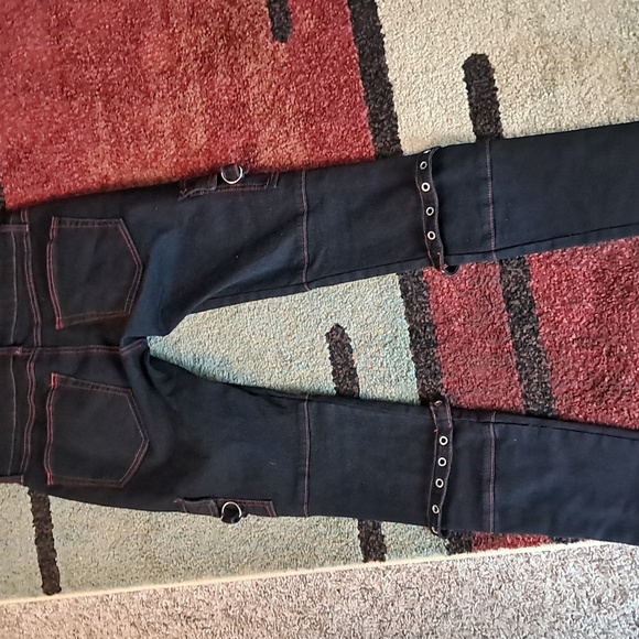Hot Topic Black Skinny Jeans with Red Stitching Size 30/32 - Picture 3 of 3